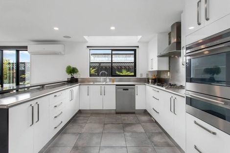 Photo of property in 15 Jane Deans Close, Riccarton, Christchurch, 8011