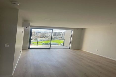 Photo of property in 3 Lemon Tree Lane, Flat Bush, Auckland, 2019