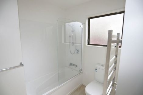 Photo of property in 36 Pitcairn Crescent, Bryndwr, Christchurch, 8053