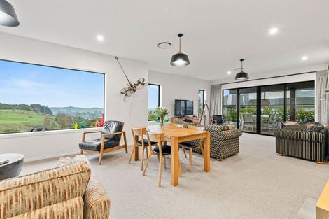 Photo of property in 24 Tower Crescent, Durie Hill, Whanganui, 4500