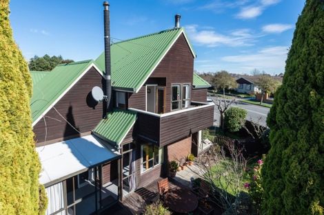 Photo of property in 2/35 Solway Avenue, Ilam, Christchurch, 8041