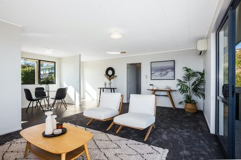 Photo of property in 17 Coventry Close, Ascot Park, Porirua, 5024
