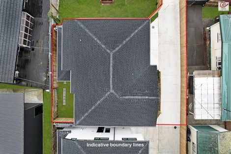 Photo of property in 11 Mcinnes Road, Weymouth, Auckland, 2103