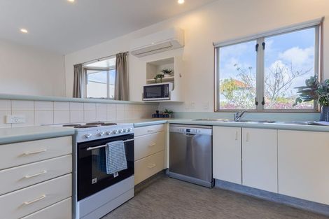 Photo of property in 14b Realm Drive, Paraparaumu, 5032