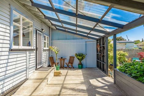 Photo of property in 87 Russell Street, Westport, 7825