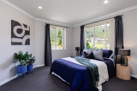 Photo of property in 253a Waikawa Road, Waikawa, Picton, 7220