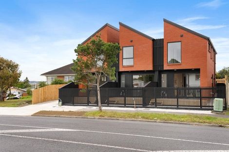 Photo of property in 121d Reeves Road, Pakuranga Heights, Auckland, 2010