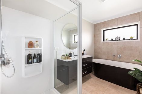 Photo of property in 29 Topsail Way, Whitby, Porirua, 5024