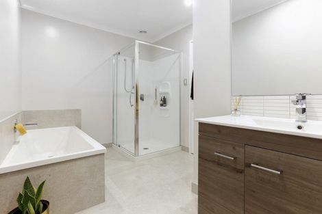 Photo of property in 56 Onekiritea Road, Hobsonville, Auckland, 0616