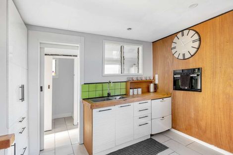 Photo of property in 24 Coates Street, Westport, 7825