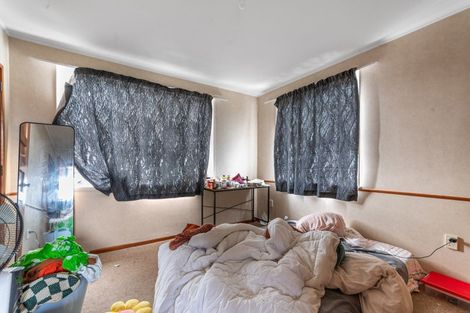Photo of property in 15 Rowcliffe Crescent, Avonside, Christchurch, 8061