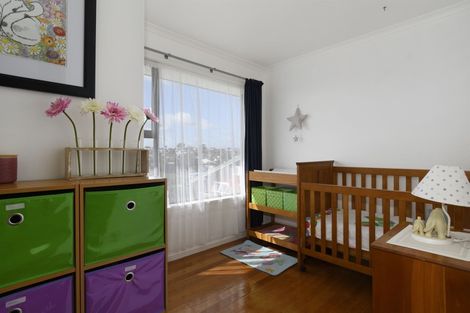 Photo of property in 70 Hinewa Road, Otumoetai, Tauranga, 3110