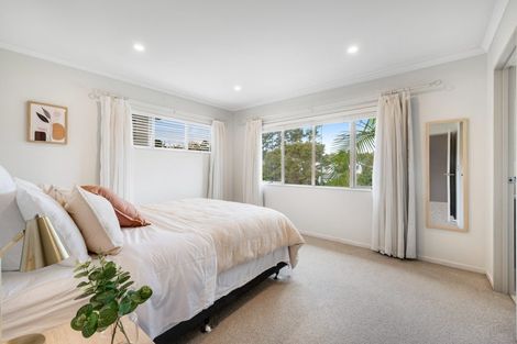 Photo of property in 131 Baverstock Road, Flat Bush, Auckland, 2016