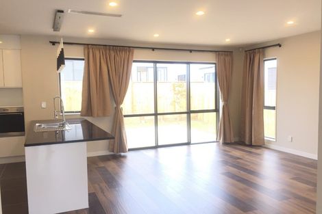 Photo of property in 11 Kota Lane, Hobsonville, Auckland, 0616