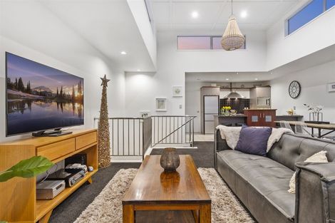 Photo of property in 5/29 Third Avenue, Tauranga, 3110