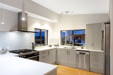 Photo of property in 15 Patiki Place, Titahi Bay, Porirua, 5022