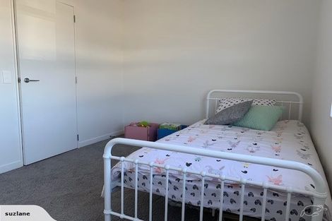 Photo of property in 2u2 Stone Street, Miramar, Wellington, 6022
