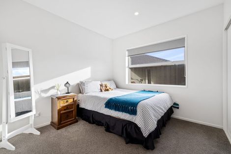 Photo of property in 28 Te Hurunui Drive, Pegasus, 7612