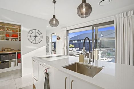 Photo of property in 21 Goldie Drive, Rangiora, 7400