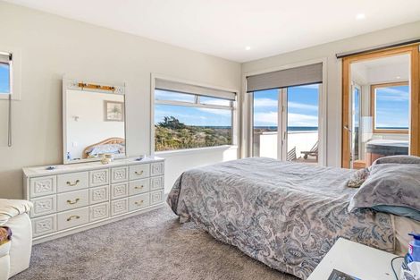 Photo of property in 5 Somerset Grove, Waitarere Beach, Levin, 5510