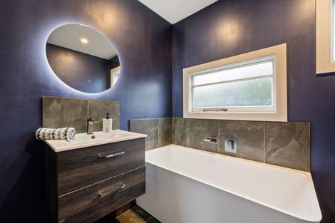 Photo of property in 212 Weston Road, St Albans, Christchurch, 8052