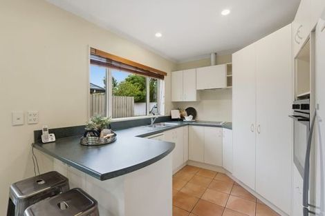Photo of property in 395a Yaldhurst Road, Russley, Christchurch, 8042