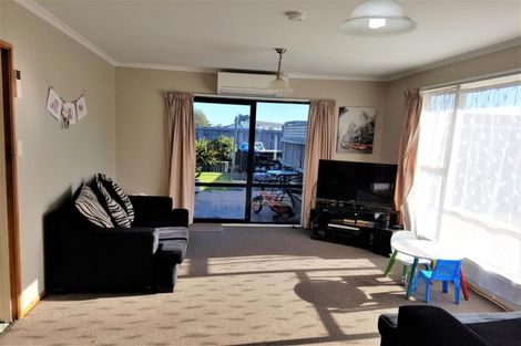 Photo of property in 2/31 Lamorna Road, Parklands, Christchurch, 8083