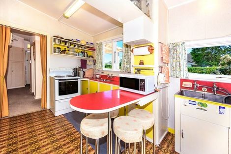 Photo of property in 36 Aorangi Road, Bryndwr, Christchurch, 8053