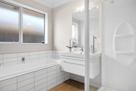 Photo of property in 16 Norrie Way, Kaiapoi, 7630