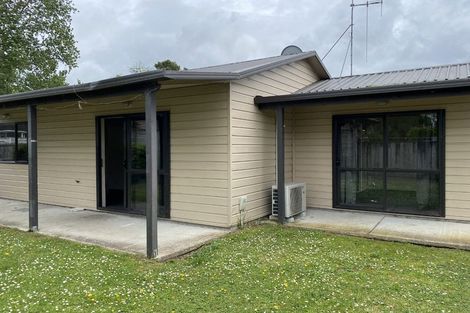 Photo of property in 25 Montgomery Crescent, Bader, Hamilton, 3206