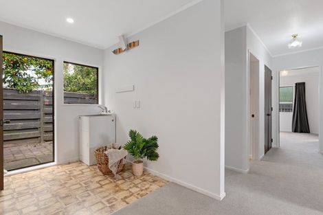 Photo of property in 15b Meadowland Street, Matua, Tauranga, 3110