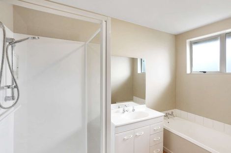 Photo of property in 8 Thistledown Place, Woolston, Christchurch, 8062