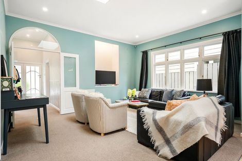 Photo of property in 237 Ohiro Road, Brooklyn, Wellington, 6021
