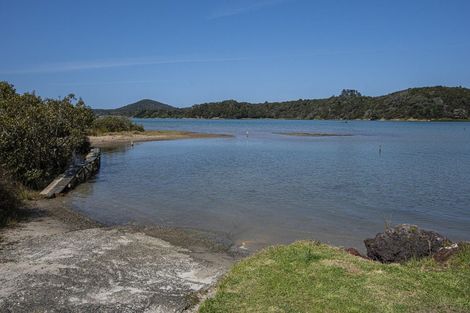 Photo of property in 42 Tongatu Road, Ngunguru, Whangarei, 0173