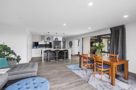 Photo of property in 37 Chris Drive, Rolleston, 7614