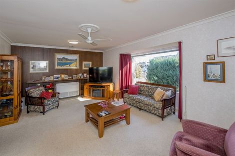 Photo of property in 6 Eden Street, Levin, 5510