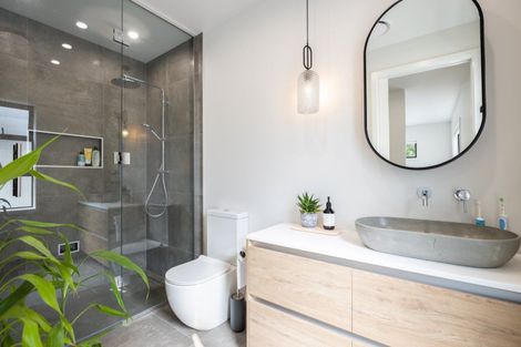 Photo of property in 20b Gordon Street, Glen Avon, New Plymouth, 4312