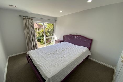 Photo of property in 5 Gretna Green, Browns Bay, Auckland, 0630