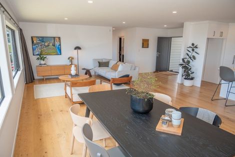 Photo of property in 24 Eagles Way, Cable Bay, 0420