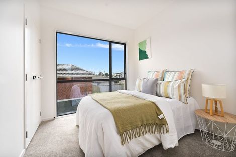 Photo of property in 4/442 Old Te Atatu Road, Te Atatu Peninsula, Auckland, 0610