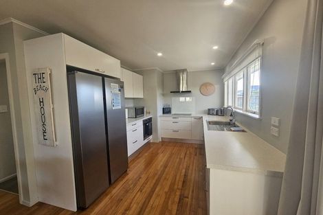 Photo of property in 46 Pitau Road, Mount Maunganui, 3116