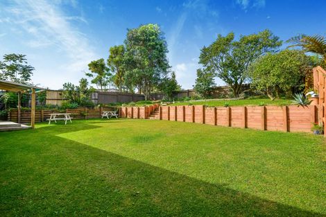 Photo of property in 66 Captain Scott Road, Glen Eden, Auckland, 0602