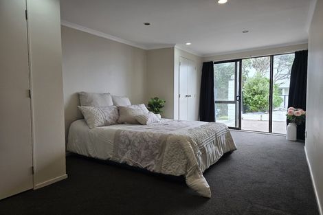 Photo of property in 9 Rangitane Street, Maupuia, Wellington, 6022