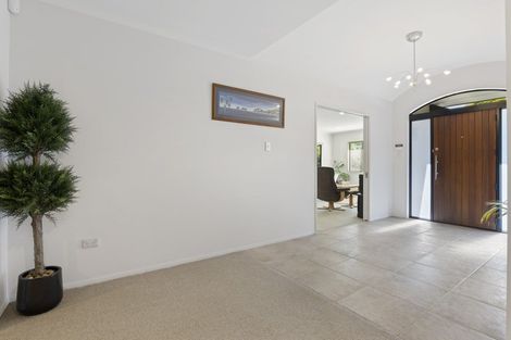 Photo of property in 227 Heta Road, Merrilands, New Plymouth, 4312
