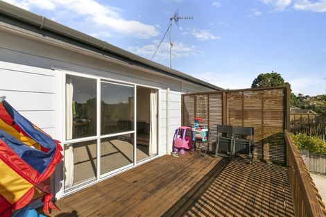 Photo of property in 44 Tamahere Drive, Glenfield, Auckland, 0629