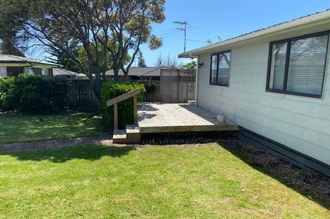 Photo of property in 98 Titirangi Road, New Lynn, Auckland, 0600