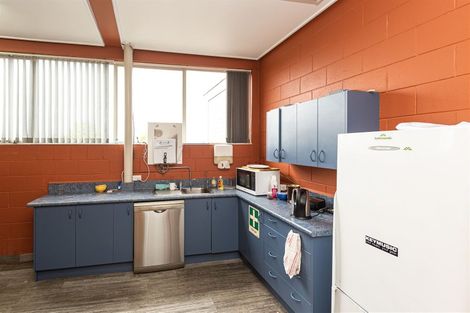 Photo of property in 135 Lincoln Road, Addington, Christchurch, 8024
