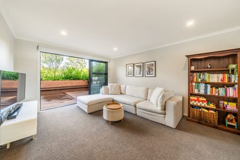Photo of property in 48 Pateke Drive, Kenepuru, Porirua, 5022