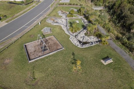Photo of property in 86 Pakanga Grove, Pyes Pa, Tauranga, 3112