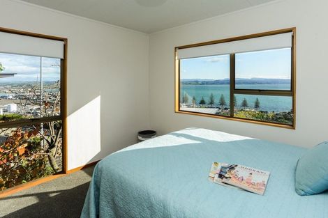 Photo of property in 23 Roslyn Road, Bluff Hill, Napier, 4110